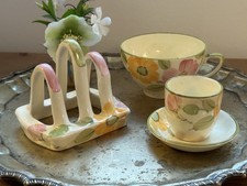 Adorable Susie Cooper china breakfast set in sunny colours