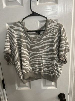 Torrid Crop Sweater Top Beige Zebra sweater size 4 
