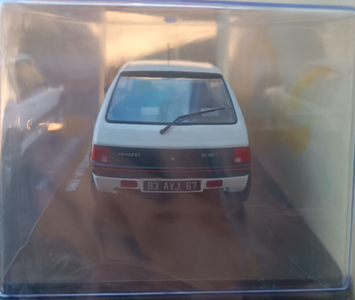 Coche Vintage Colección Europa N.#12 Peugeot 205GTI 1.9 (1985) 1:24 - Imagen 4 de 5