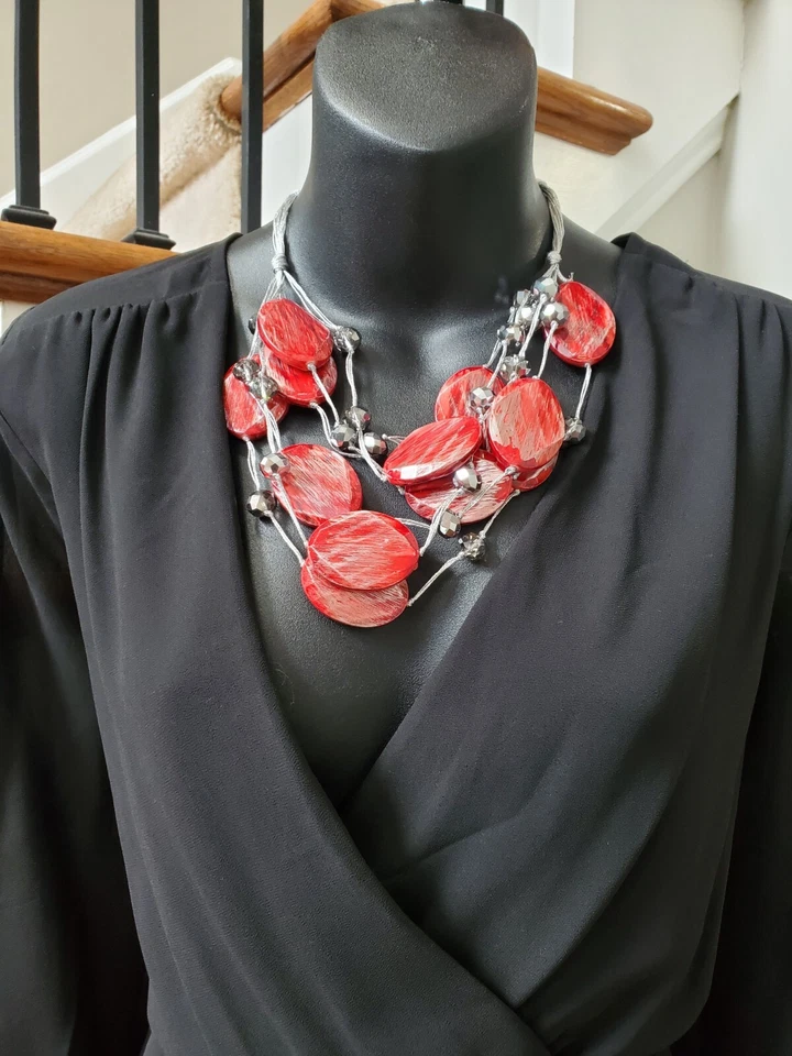 Romper Monteau Feminino Preto 100% Poliéster Manga Longa Decote V Tamanho Grande - Imagem 2 de 4