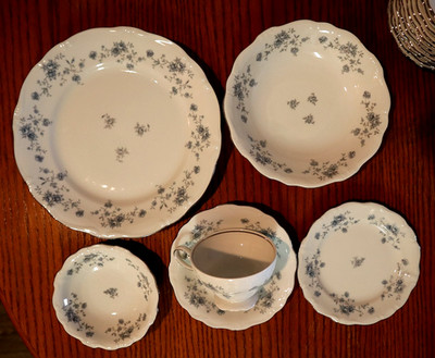 Vtg Johann Haviland ''Blue Garland'' Fine China Bavaria Germany, 5pc Table Setting