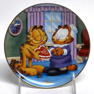 Garfield Calendar Plate by Danbury Mint   May   Happy Mother s Day
