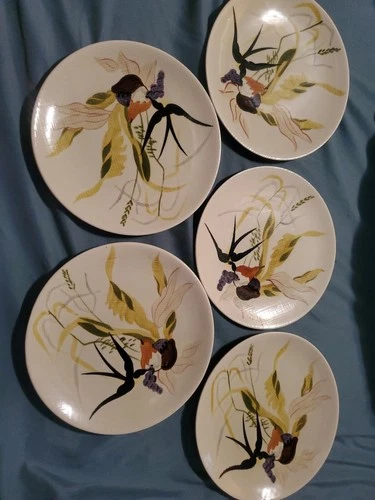 MCM Red Wing Capistrano 8 In. Plates Set of 5. Excellent Condition