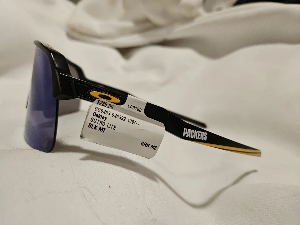Oakley OO9463 Sutro Lite Green Bay Packers поляризованные матовые черные подлинные - Изображение 3 из 4