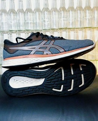 Asics Patriot 11 Twist Running Sneaker Low / Laufschuhe  / Fitness /Größe 46,5