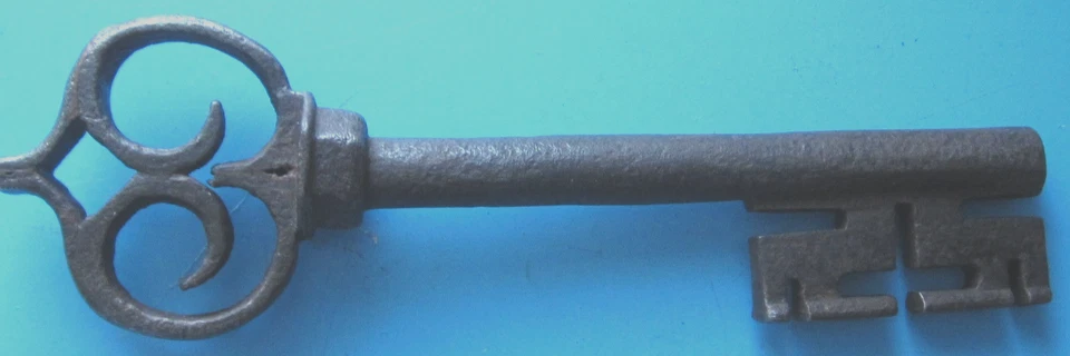 Ancienne   Sa Clé fer forgé belle poignée - Photo 2/4