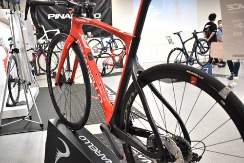 PINARELLO 2022 PRINCE FX DISK Frame Set B232 RADIANT RED Color
