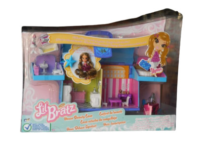 MGA Entertainment Lil' Bratz Haus Deluxe Spielset mit Yasmin Mini Puppe