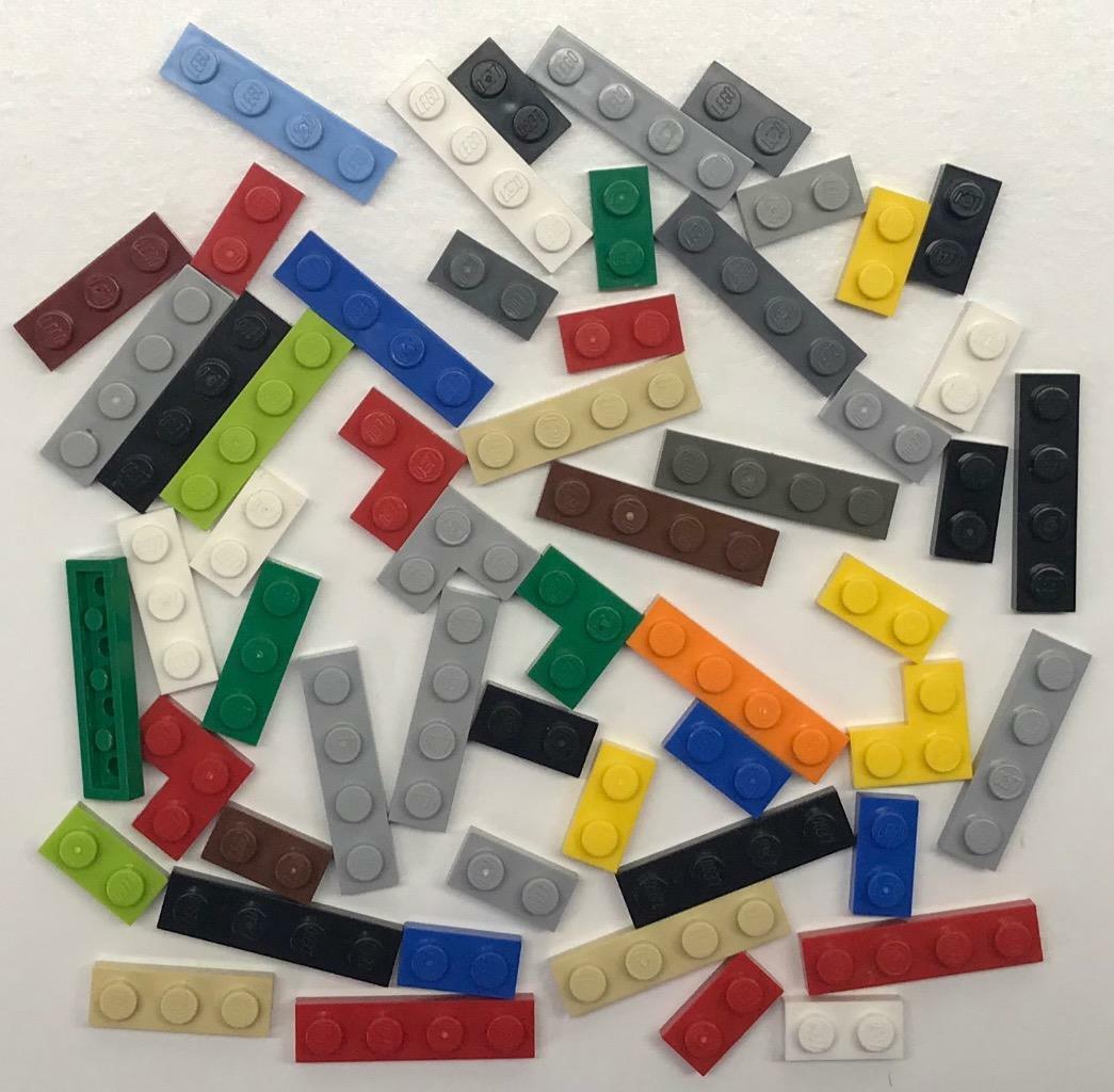 100 Lego 1x2 1x3 1x4 2x2 corner Plates Lot: bulk flats 1x-wide
