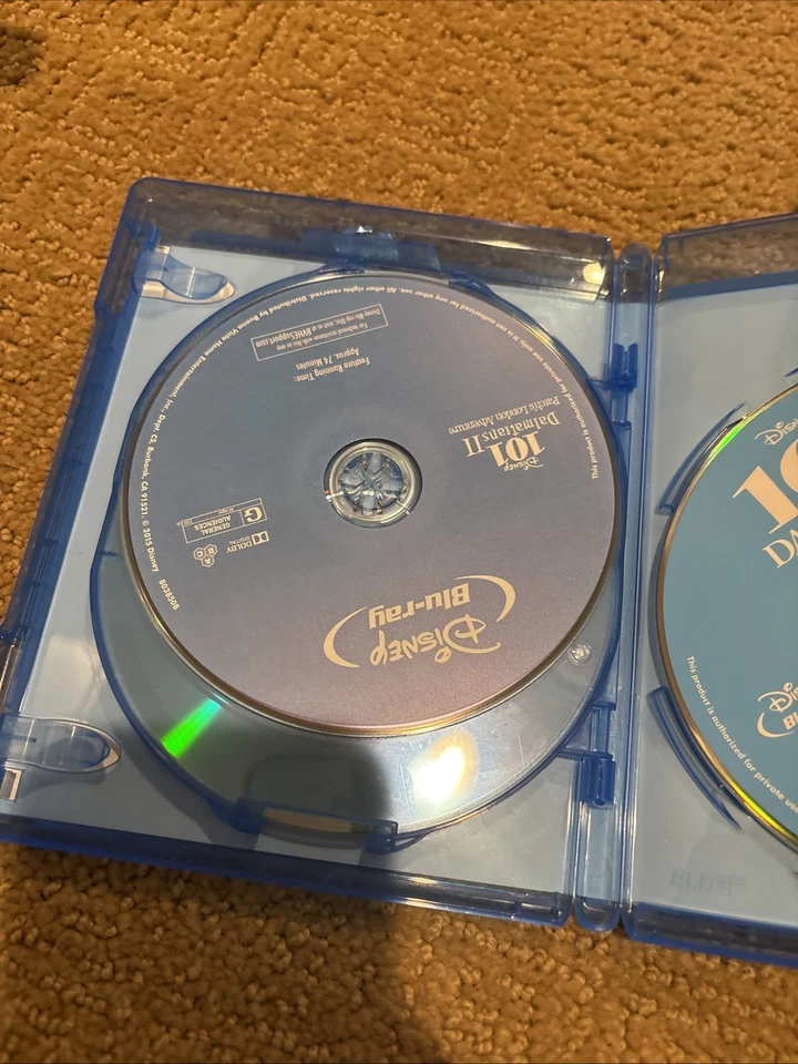 101 Dalmatians (Blu-ray/DVD) Limited Disney Movie Club + 101 Dalmatians II - Image 3 of 4