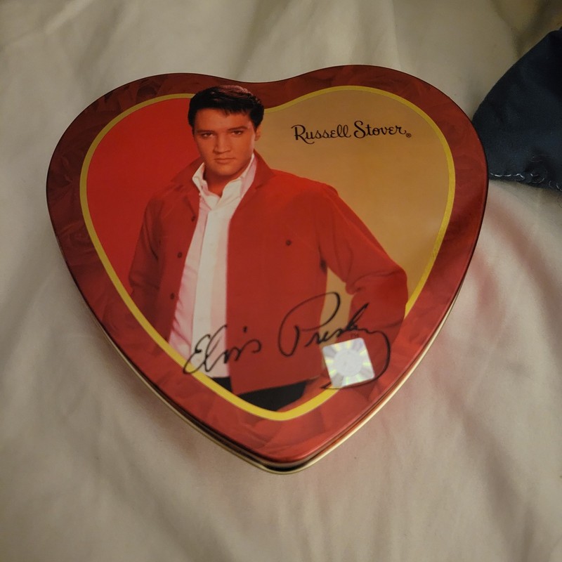 Elvis Presley Collectible Heart Shaped Russell Stover Candy Valentine's Tin 2004