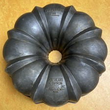 Vintage sprzed 1950 roku Bundt Pan Northland Aluminiowy klakson Grafitowe kolory