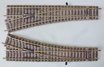 Fleischmann H0 Profigleis 6170 und 6171 bzw. 6140 Normalweichenpaar links rechts