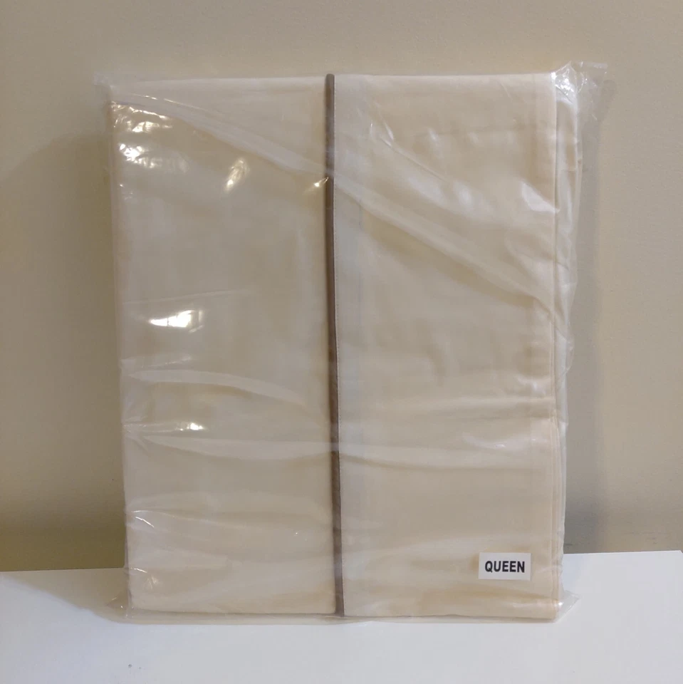 Comfort 100% Cotton Bedding Collection Cream, Taupe Satin Piping. - Image 2 of 4