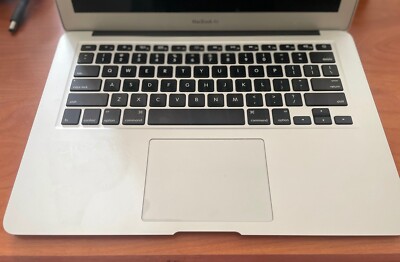 MacBook Air 13- Inch 2014 Core i5 1.4GHz 8GB RAM no SSD **Read
