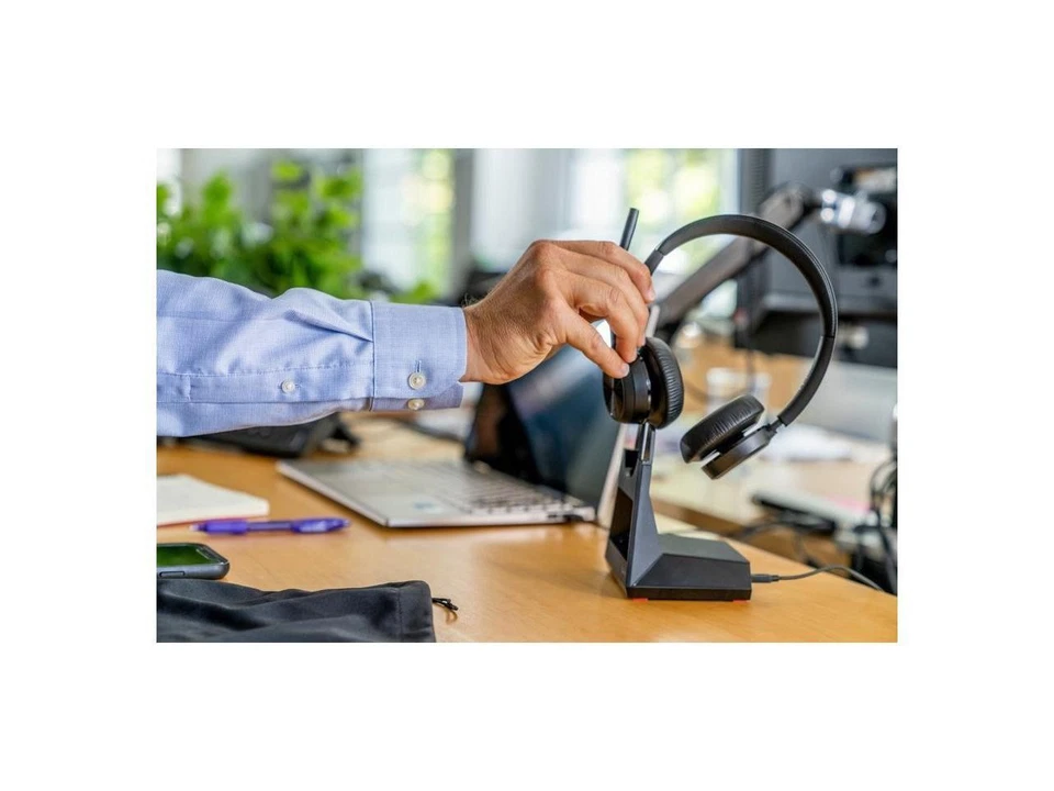 Poly Voyager 4320 USB-A Headset - Siri, Google Assistant - Stereo, Mono - USB - Image 4 of 4