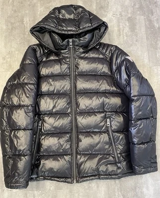 Guess Daunenjacke Schwarz Größe Xl Brandneu Ohne Etikett - Bild 1 von 4