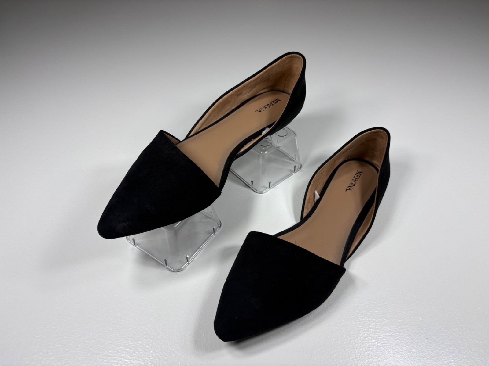 Merona Flats Women 8.5 Black Pointed Toe Faux Suede DOrsay Slip On Classic-image