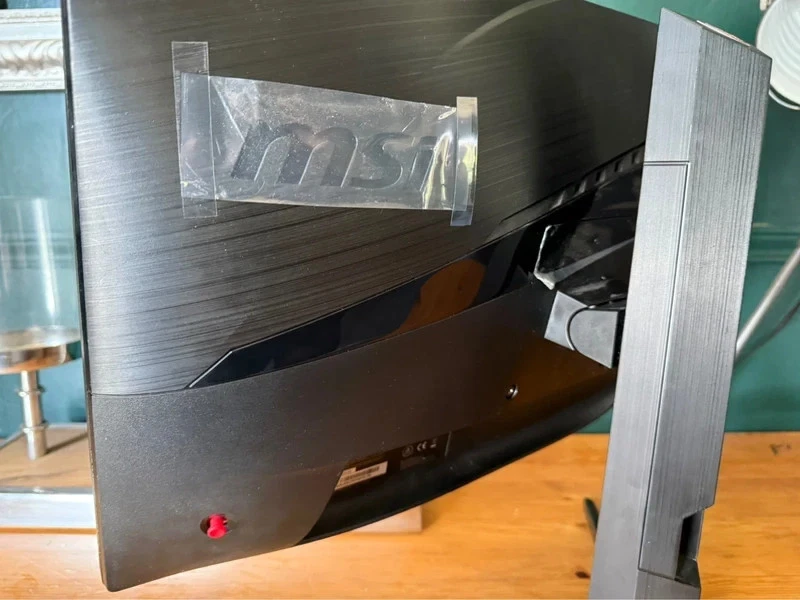 MSI Optix Mag241cp - 144hz - 1920x1080p - Image 3 of 4