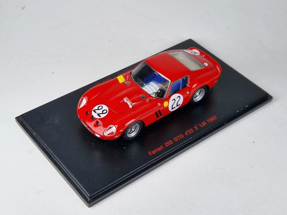 1:43 Redline Spark - Ferrari - 250 GTO 3.0L V12 #22 Le Mans 1962 RL121 - Image 2 of 4