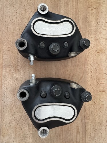 07-11 HARLEY-DAVIDSON ELECTRA GLIDE ULTRA CLASSIC FLHTCU FRONT BRAKE CALIPERS