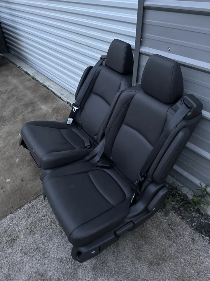 Honda Odyssey Elite 2018-2022 segunda fila asiento trasero derecho izquierdo OEM marrón Foto 2 de 3