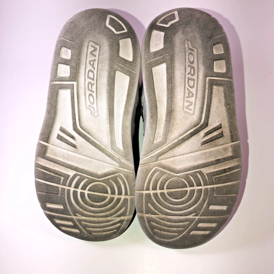 Nike Air Jordan Max Toddler Sz 9C Aura AQ9215-101 Black White Hi Top Sneaker - Image 4 of 4