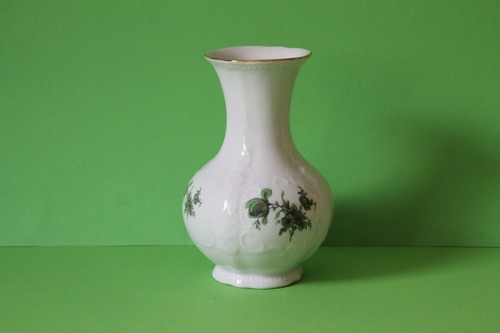 Seltmann Weiden Wien Grüne Rose 26475 Tischvase Vase Blumenvase 17 cm - Picture 2 of 2