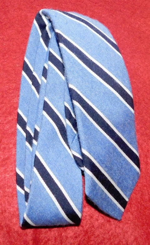 J. ЭКИПАЖ СДЕЛАНО В США СВЕТЛО-СИНИЙ/БЕЛЫЙ/СИНИЙ В ПОЛОСКУ ШЕРСТИ/ШЕЛКА ТОНКИЙ ГАЛСТУК - ГАЛСТУКИ. - Изображение 2 из 3