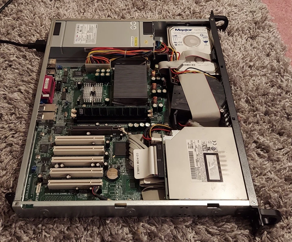 SUPER MICRO SUPERSERVER 5013G-M SERVER 512MB RAM 120GB HARD DRIVE - Image 4 of 4