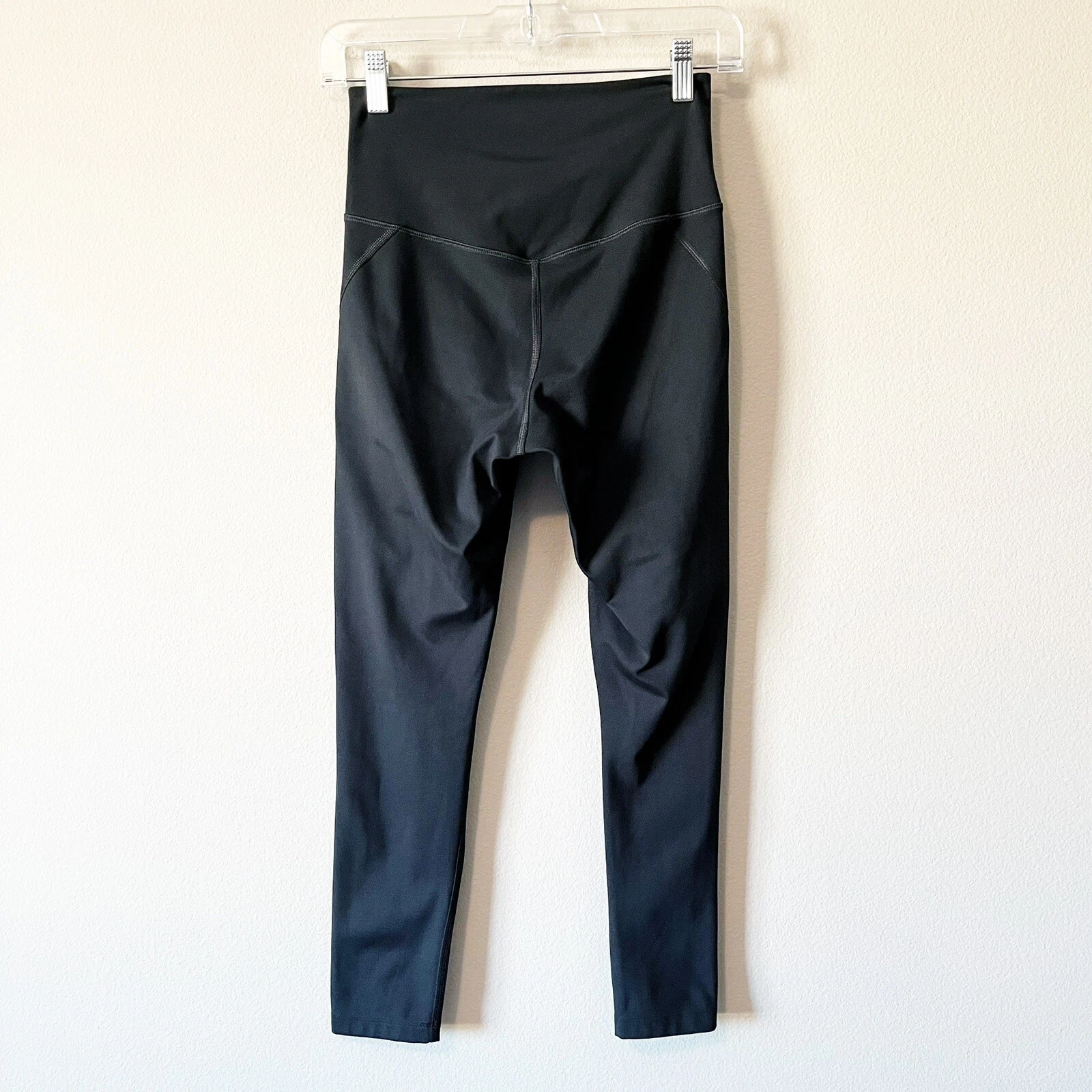 girlfriend-collective highrise compressive leggings