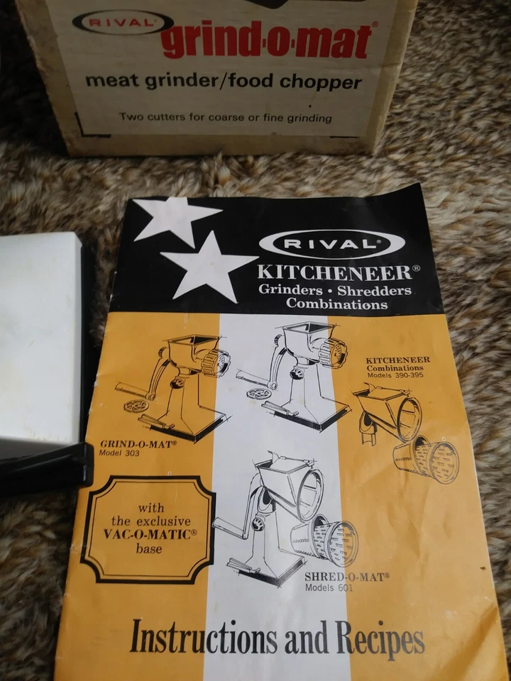 Molinillo de carne/picadora de alimentos Rival Grind-O-Mat #303 de colección con base de succión en caja Foto 2 de 4