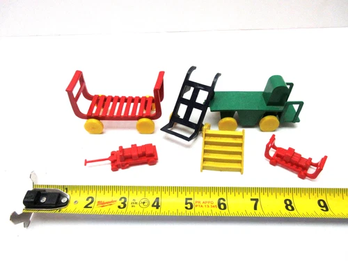 MARX FREIGHT TERMINAL PLAYSET 6 PC LOT - AMERICAN FLYER LIONEL PLASTICVILLE