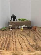 9 Zoo Wild Animals Figurines Hard Composite Plastic Toy Figure Lot