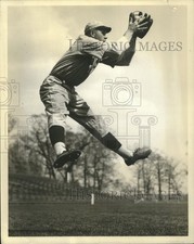 1937 Press Photo Eddie Collins, Jr. carries on tradition by playing Center Field