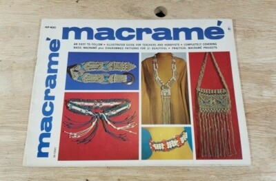 MACRAME HP400 ~Retro DRESS - NECKLACE - BELT- String PURSE~Vtg 1971 Pattern Book