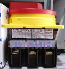 NEW EATON MOELLER P3-63/EA/SVB Front fixing of disconnector 63A Free Shipping