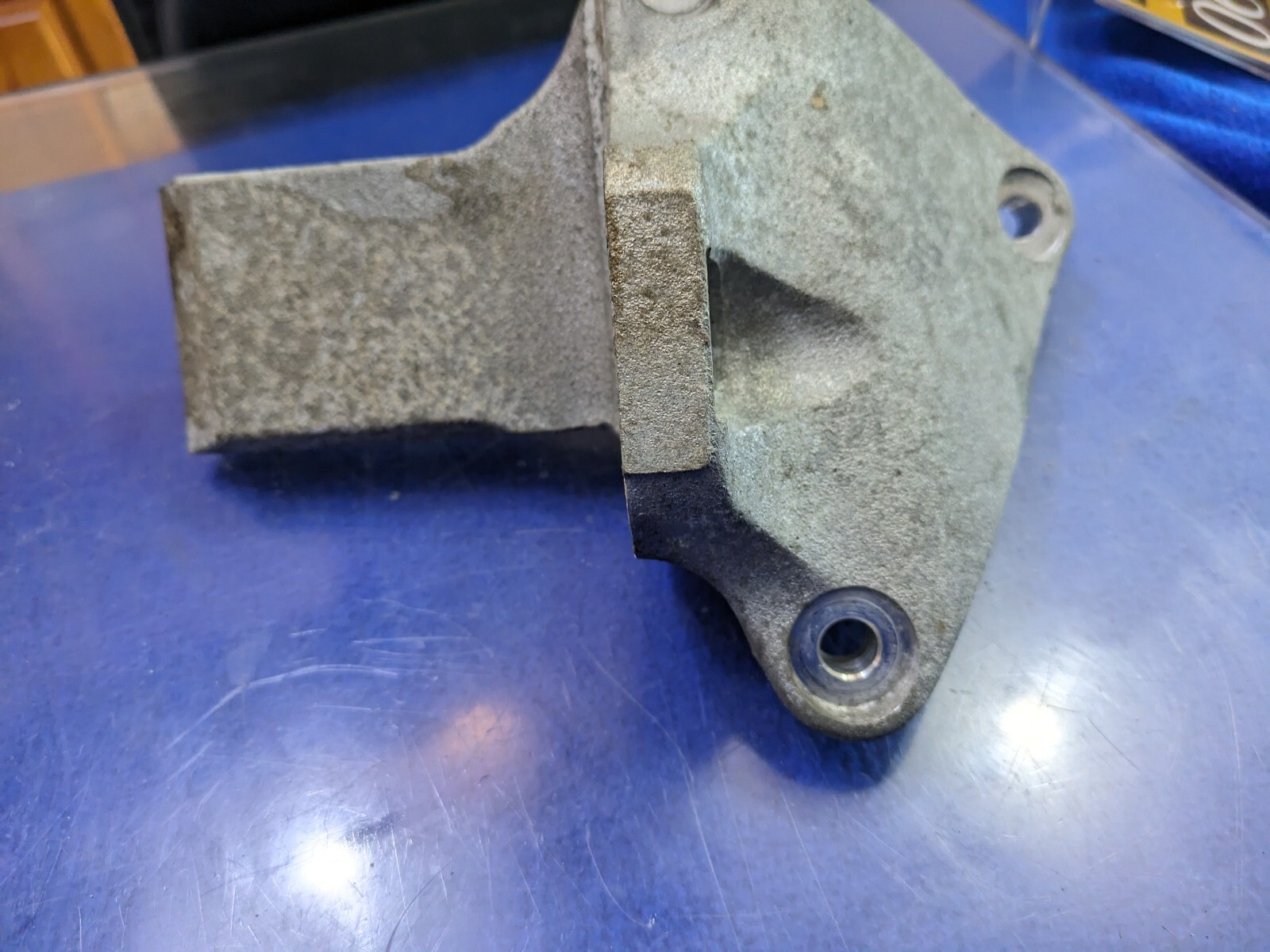 transmission mount bracket Bentley Continental Gt 6.0 W12 Holder Gear Right