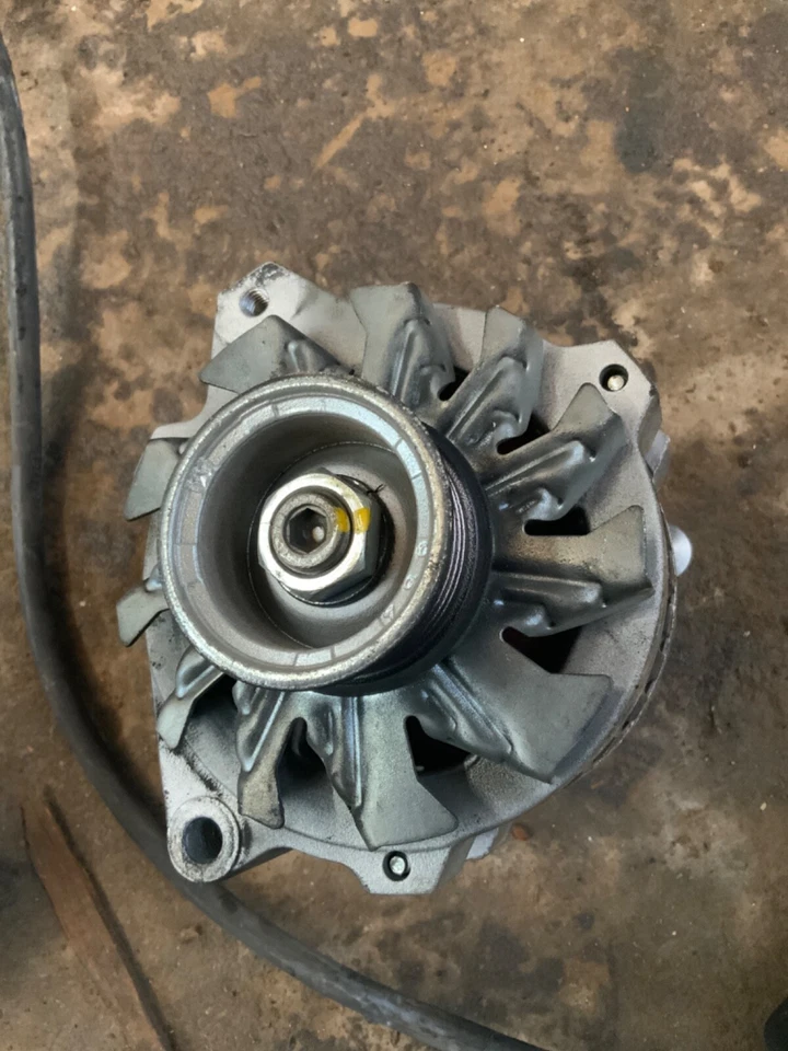 Alternador usado compatible con: camioneta Chevrolet 1500 1994 6-262 4,3 L 100 amperios gr Foto 4 de 4