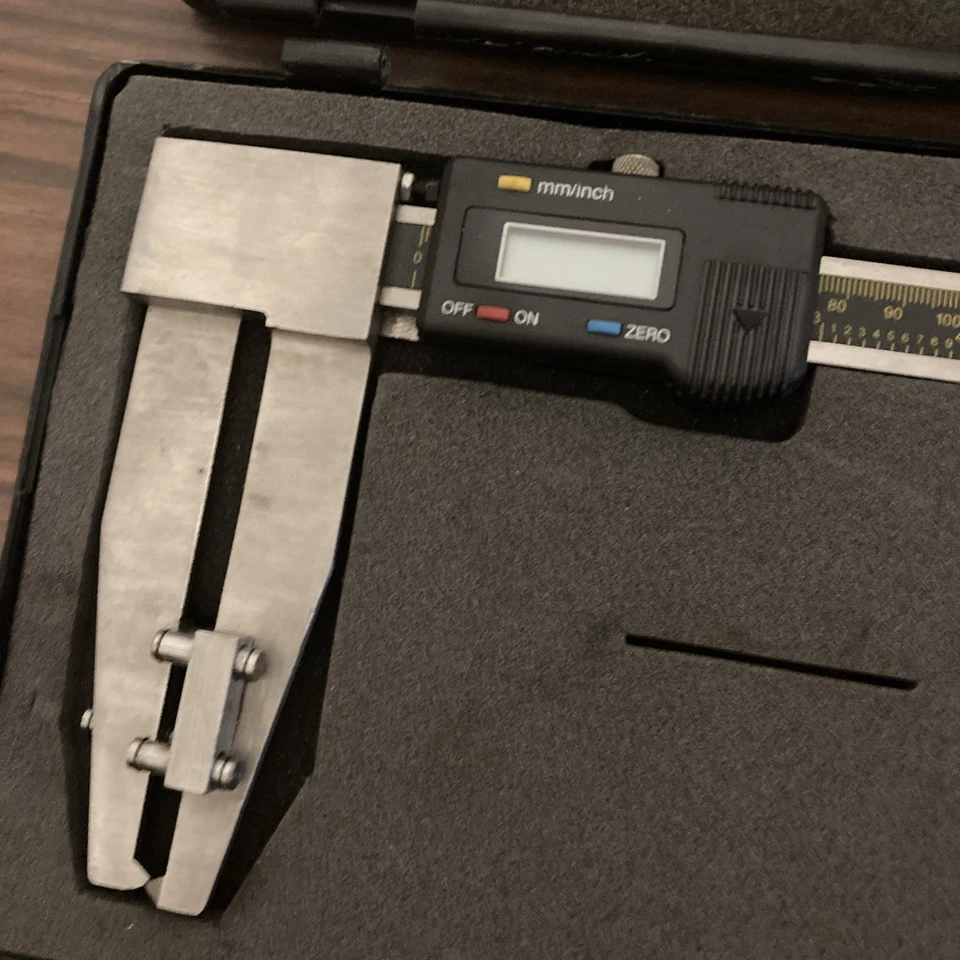 General Tools 21 Inch digital caliper w/ case - Image 2 of 4
