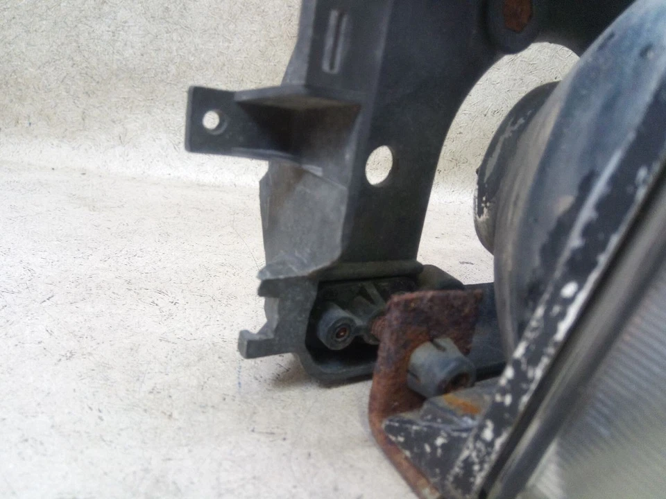 Passenger Right Headlight Fits 89-96 BUICK CENTURY w116-202654 - Image 4 of 4