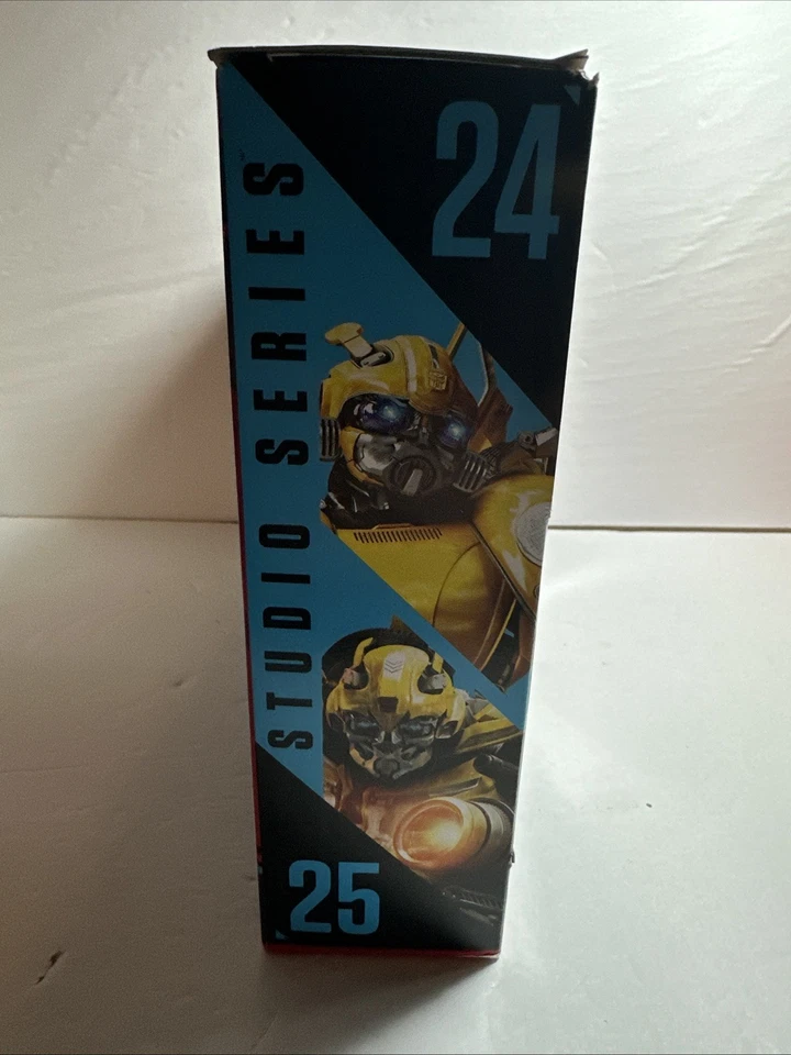 Transformers Studio Series Bumblebee 2 Pack Deluxe Class 24/25 Target Exclusive - Image 4 of 4