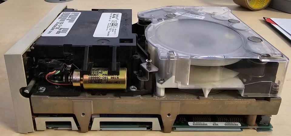 Quantum Tape Drive DLT4000 SCSI SE Internal 70-32048-08 REV BO3 - Image 3 of 4