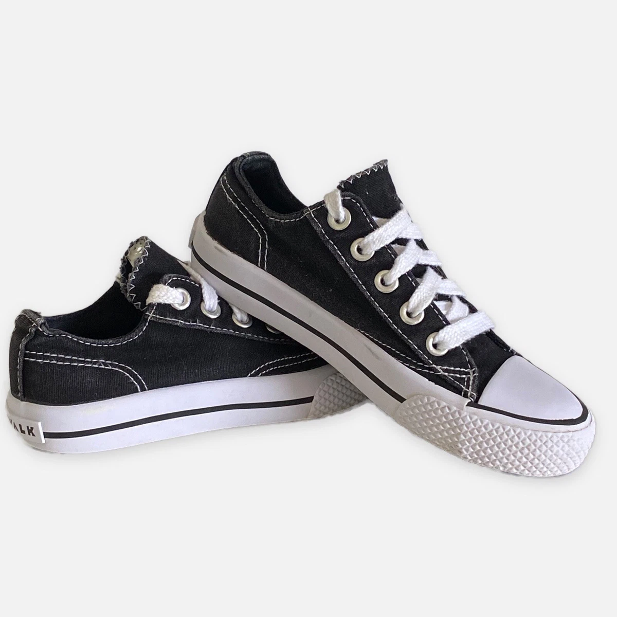Kids black top canvas shoes