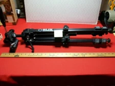 PREOWNED VINTAGE SLIK UNIVERSAL #U-212 ELEVATING CAMERA TILT SWIVEL HEAD TRIPOD 