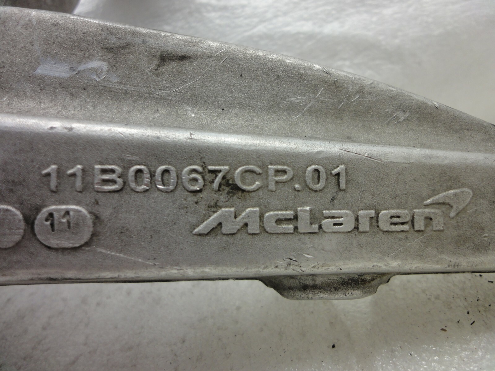 2013-2015 McLAREN MP4-12C LEFT FRONT DRIVER SIDE LOWER CONTROL ARM OEM 11B0067CP