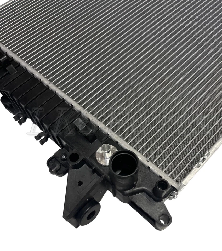 Land Rover LR3 LR4 RR Sport radiador refrigerante de agua diésel V6 2,7 LR021778 nuevo Foto 4 de 4