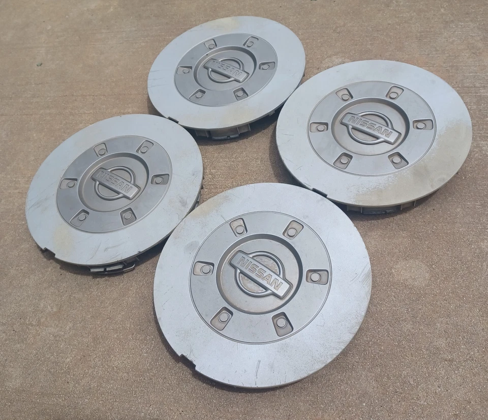 Nissan Maxima center cap set of 4, 2000-2001 part number 40315-2Y910 - Image 2 of 3