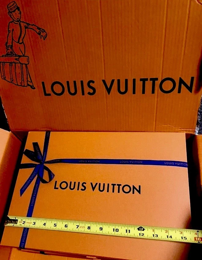 正品路易威登 LV 礼品盒磁性空大盒 16-12--2.5 英寸 — 第 3/4 张图片