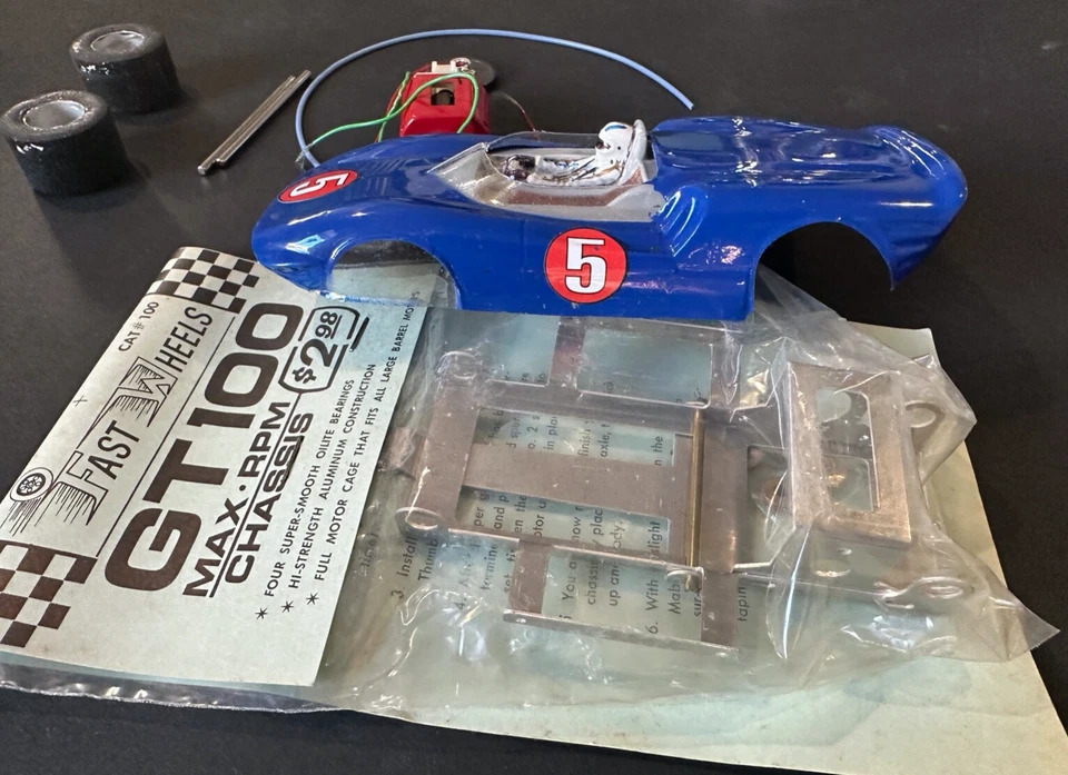 KIT COCHE SLOT VINTAGE KCK-1018 PARA CARRERAS DE LOS AÑOS SESENTA, MOTOR MONOGRAMA, VERDADERO VINTAGE Foto 4 de 4